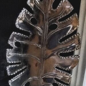 Monstera Leaf Figurine